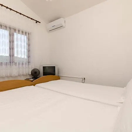 Apartment Mirko