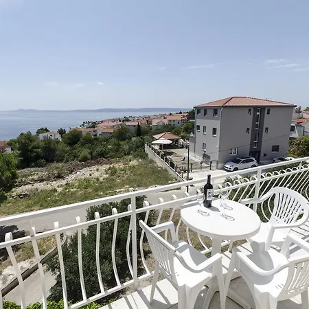 Lägenhet Mirko Trogir